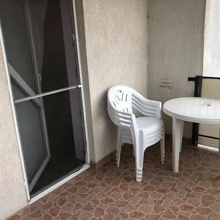 公寓 Apartament Erika 艾福雷诺德
